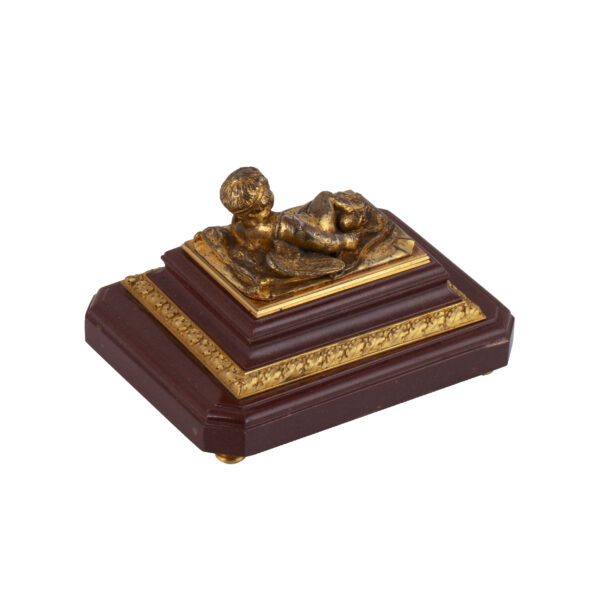 Lot 0101 <br/>A Russian brass-gilt and porphyry jewelry box <br/>Estimate: 1500-1800€ - Image 3