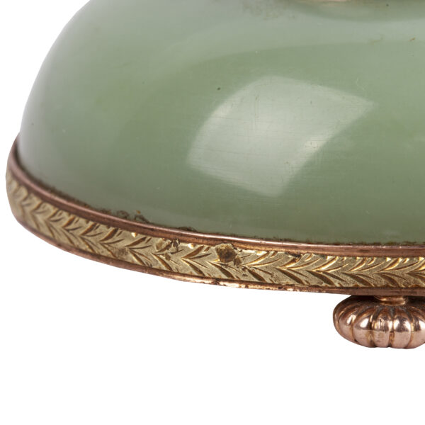 Lot 0107 <br/>A Fabergé gold, nephrite, and jade bellpush <br/>Estimate: 8000-12000€ - Image 5