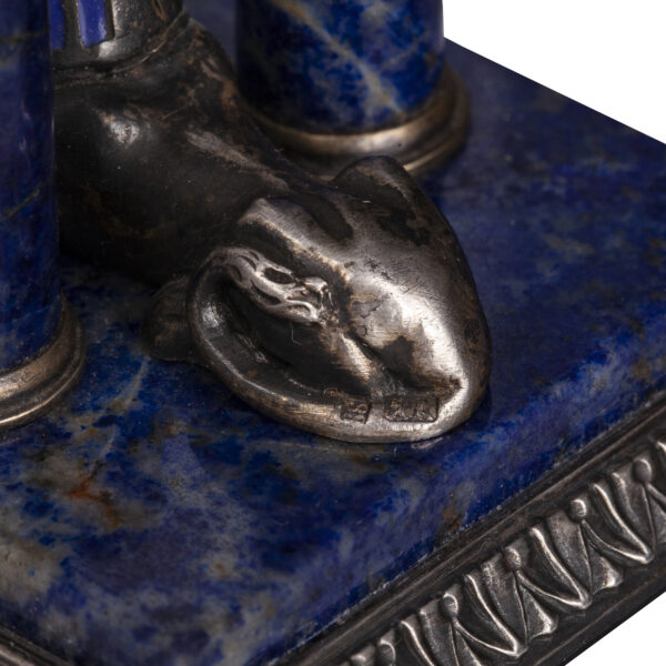 Lot 0108 <br/>An interesting Russian silver and lapis lazuli bell push with a sphinx <br/>Estimate: 5000-7000€ - Image 9