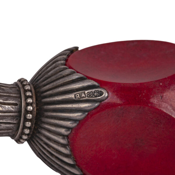 Lot 0113 <br/>A Faberge silver and purpurine seal <br/>Estimate: 4000-5000€ - Image 7