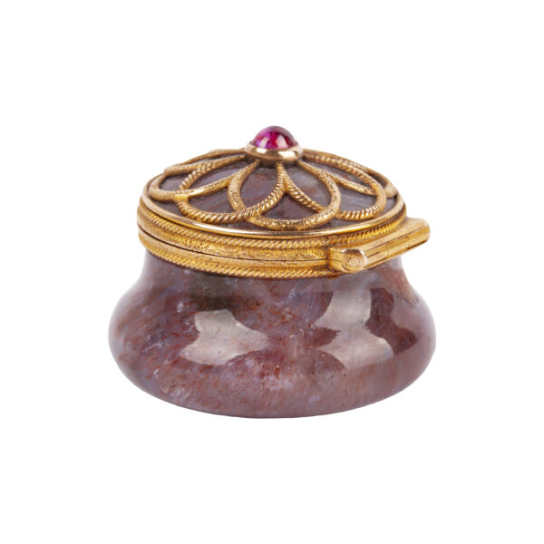 Lot 0115 <br/>A Russian gem-set, agate and golden mount bonbonniere <br/>Estimate: 3500-5000€ - Image 2