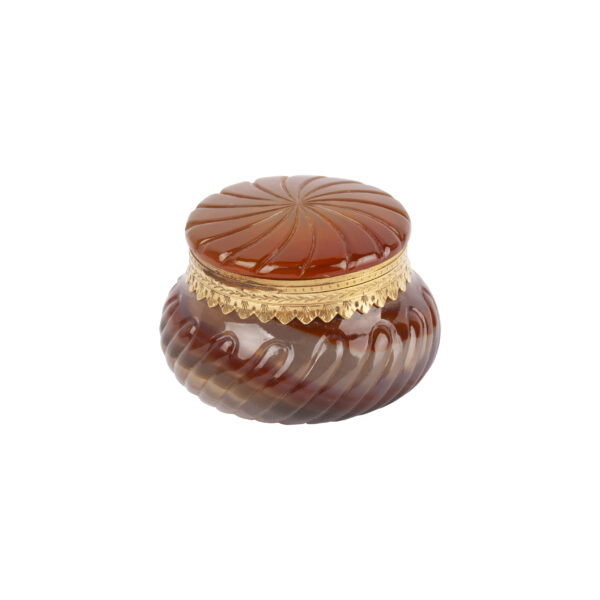 Lot 0116 <br/>A Silver-Gilt and Agate Bonbonniere by a Leading Jeweler of the Bolin Firm <br/>Estimate: 5000-6000€