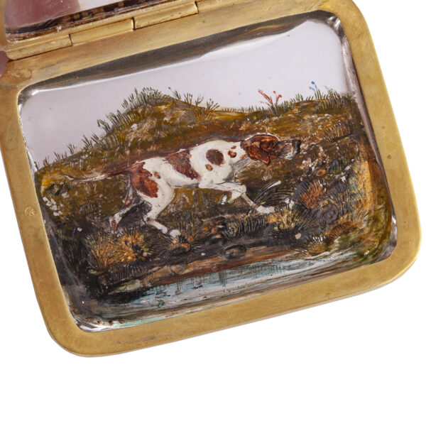 Lot 0118 <br/>A Russian rock crytal box with golden mount "English setter" <br/>Estimate: 2500-3500€ - Image 4