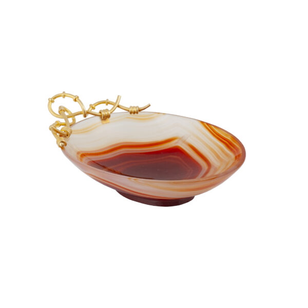 Lot 0121 <br/>A Russian gold-mounted and agate kovsh <br/>Estimate: 4000-6000€