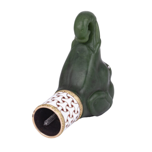 Lot 0134 <br/>A very Rare Faberge gold, nephrite and enamel walking cane handle  in the shape of an elephant’s head <br/>Estimate: 10000-12000€ - Image 7