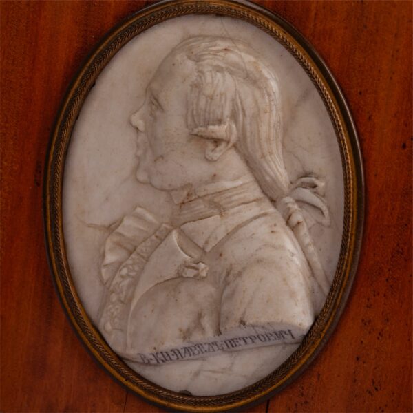 Lot 0144 <br/>A Russian carved stone bas-relief portrait of the Emperor Pavel I <br/>Estimate: 800-1200€ - Image 5