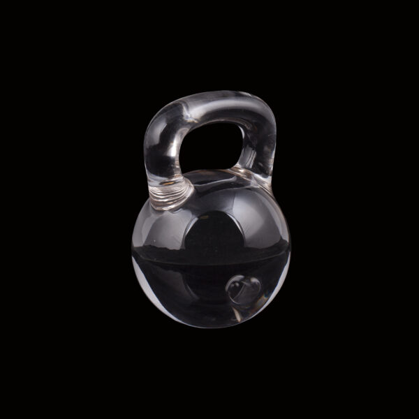 Lot 0146 <br/>An interesting Russian quartz paperweight in the shape of a kettlebell with 15 gold rouble coin <br/>Estimate: 4000-6000€