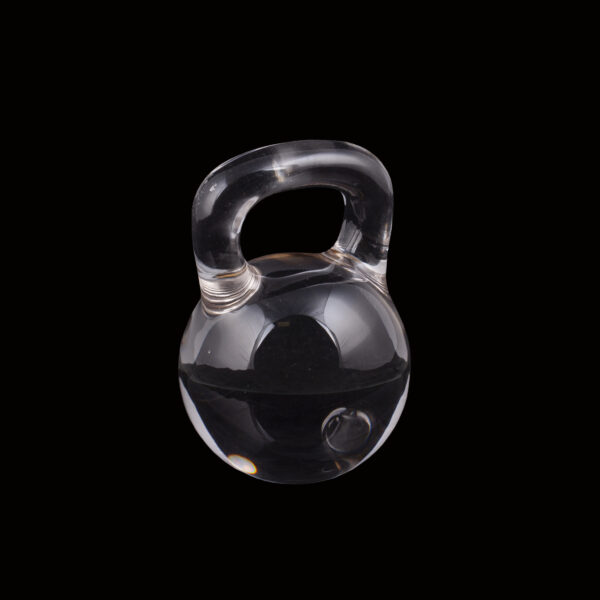 Lot 0146 <br/>An interesting Russian quartz paperweight in the shape of a kettlebell with 15 gold rouble coin <br/>Estimate: 4000-6000€ - Image 2