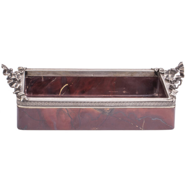 Lot 0155 <br/>A Faberge silver and jasper tray (vase)<br/>Estimate: 6000-8000€ - Image 3