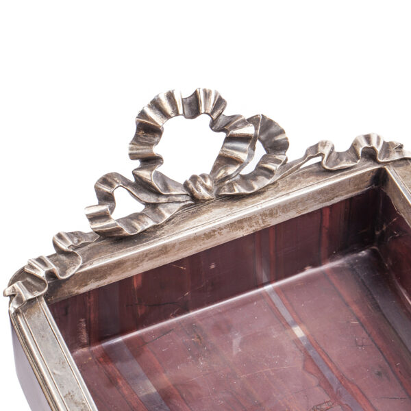 Lot 0155 <br/>A Faberge silver and jasper tray (vase)<br/>Estimate: 6000-8000€ - Image 6