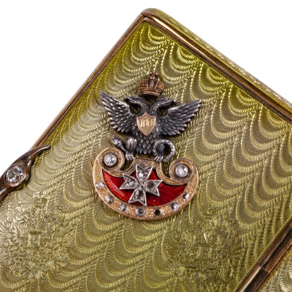 Lot 0163 <br/>A Russian presentation silver-gilt and guilloche enamel cigarette case by Faberge <br/>Estimate: 12000-15000€ - Image 5