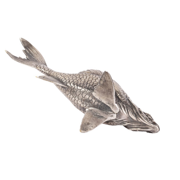 Lot 0181 <br/>A Russian cast silver-gilt salt cellar in the shape of a fish <br/>Estimate: 700-900€ - Image 4