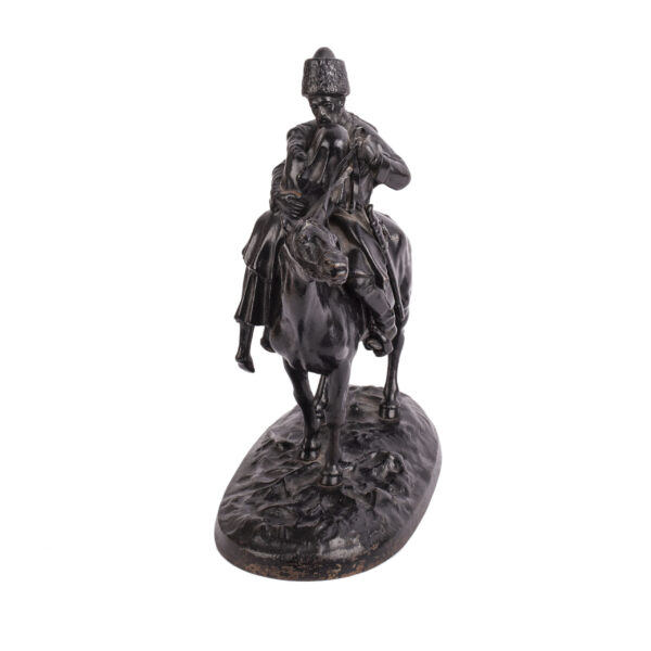 Lot 0019 <br/>A Kasli cast-iron sculpture “Farewell of a Cossack to a Cossack Woman <br/>Estimate: 700-800€ - Image 2