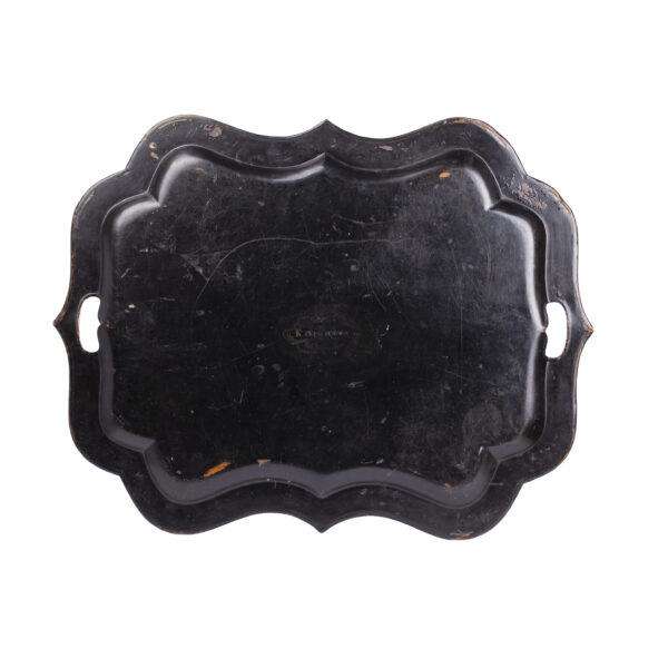 Lot 0241 <br/>A large Russian black lacquer tray <br/>Estimate: 250-300€ - Image 6