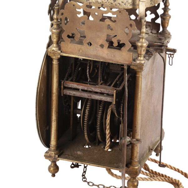 Lot 0242 <br/>An English Lantern Clock, a 17th-century <br/>Estimate: 1200-1500€ - Image 4