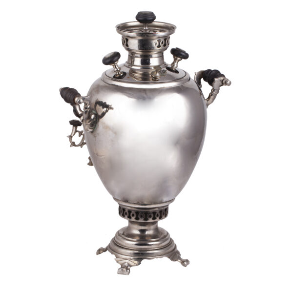 Lot 0244 <br/>A Russian silver-plated brass samovar in the shape of an egg <br/>Estimate: 900-1000€ - Image 2