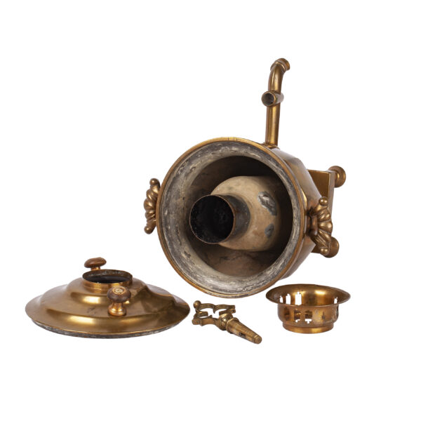 Lot 0246 <br/>A rare Russian small brass samovar "Egoist" <br/>Estimate: 900-1000€ - Image 3