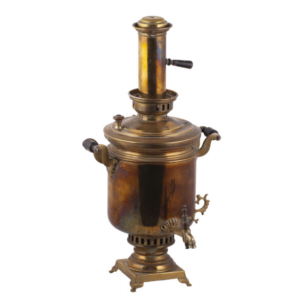 Lot 0250 <br/>A Russian Imperial samovar with a pipe in the shape of a “Cane” <br/>Estimate: 75-100€