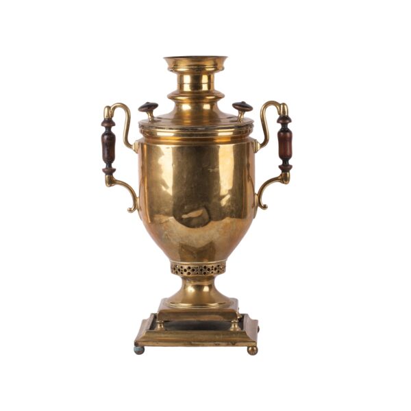 Lot 0254 <br/>A Russian samovar in the shape of a vase <br/>Estimate: 300-400€ - Image 5