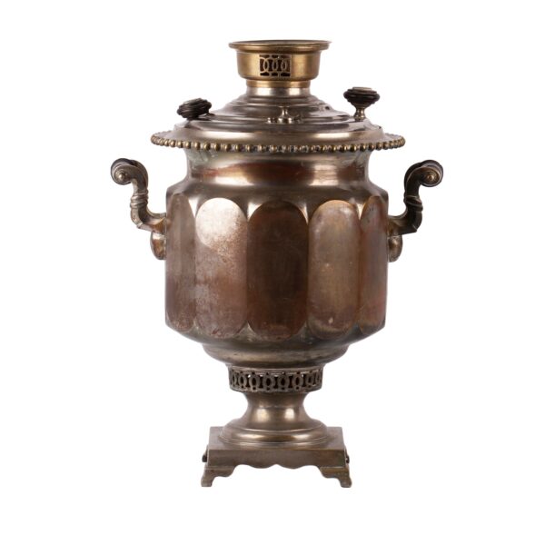 Lot 0255 <br/>A Russian samovar in the shape of a jar <br/>Estimate: 300-400€ - Image 3