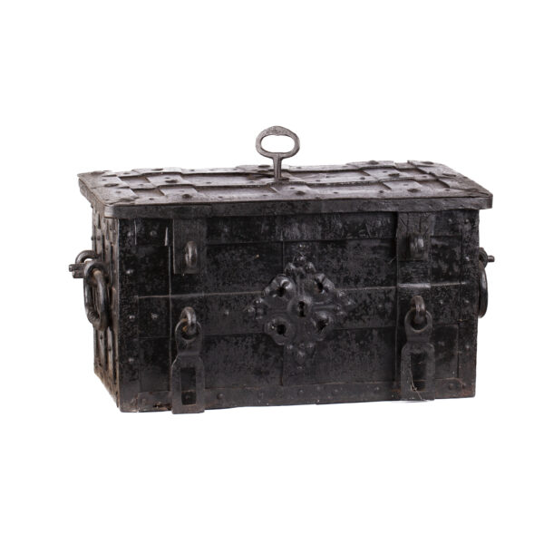 Lot 0290 <br/>17th Century Steel Safe Box/Trunk with 5 Locking Mechanisms <br/>Estimate: 7000-10000€