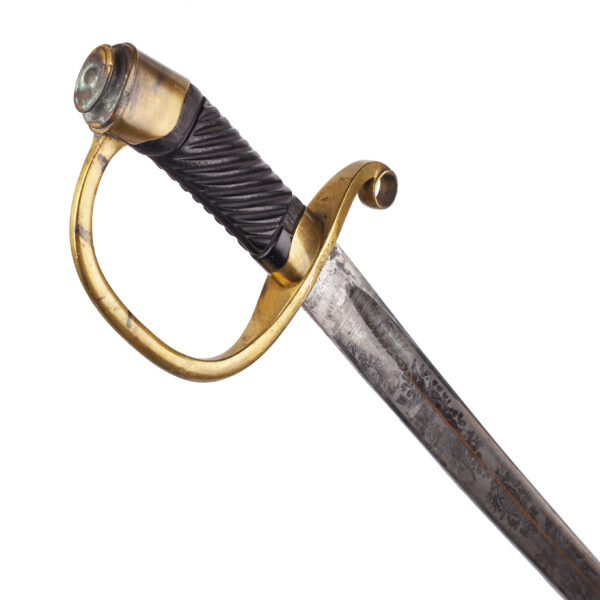 Lot 0310 <br/>M-1881 Imperial Russian Dragoon Officer Shashka Sword with engraved blade <br/>Estimate: 1500-2000€ - Image 7