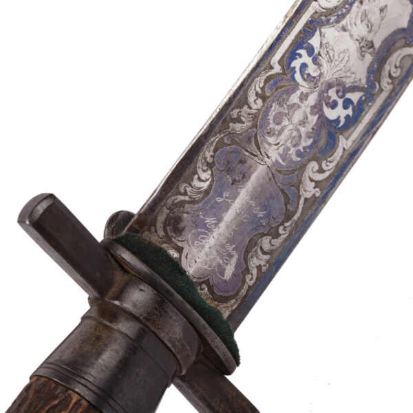 Lot 0312 <br/>A High quality German XIX century hirschfanger hunting dagger <br/>Estimate: 2500-3000€ - Image 8