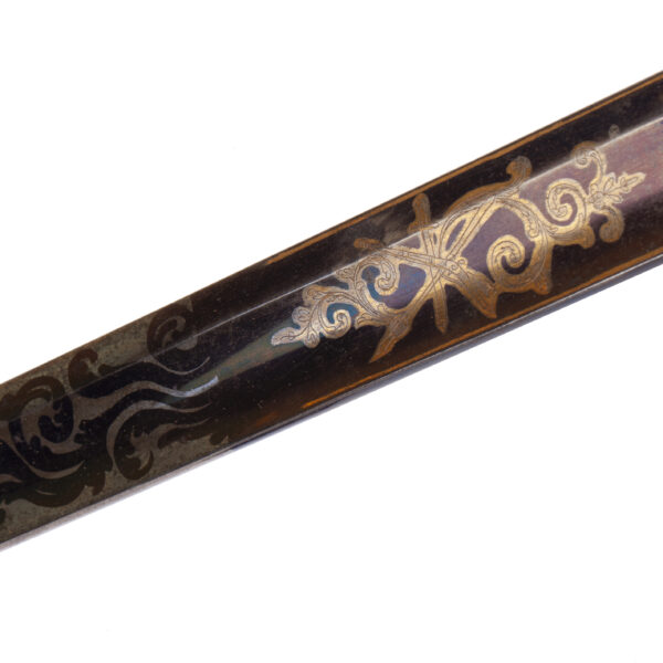 Lot 0313 <br/>A Bavarian presentation hirswanger with blue-gilded blade <br/>Estimate: 3000-3500€ - Image 9