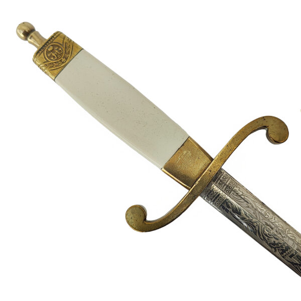 Lot 0317 <br/>A Russian Imperial Navy Dagger, Model 1810, F.W. Höller, Solingen <br/>Estimate: 3000-3500€ - Image 11