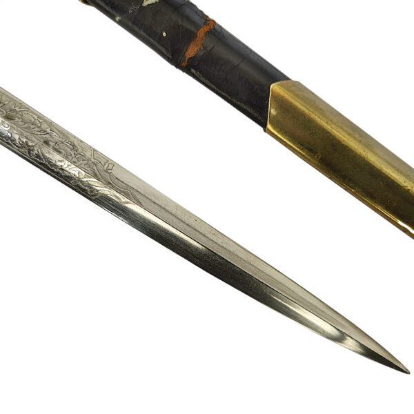 Lot 0317 <br/>A Russian Imperial Navy Dagger, Model 1810, F.W. Höller, Solingen <br/>Estimate: 3000-3500€ - Image 8