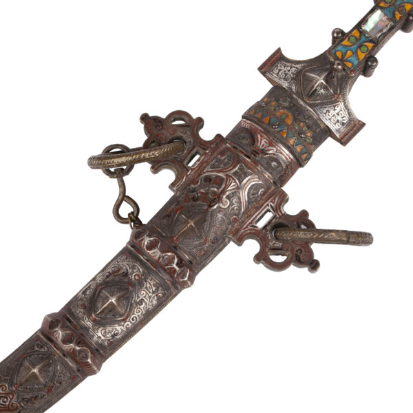 Lot 0323 <br/>A 20th-century Moroccan Jambiya, primarily a tourist dagger <br/>Estimate: 100-150€ - Image 3