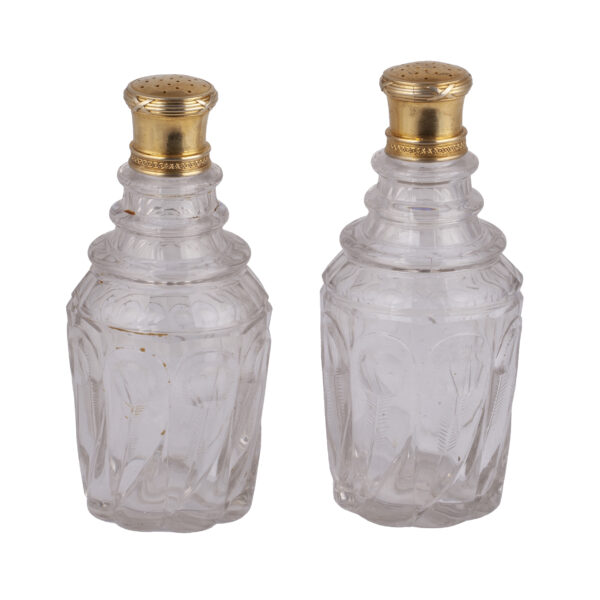 Lot 0049 <br/>A Faberge silver-gilt and cut glass flacons <br/>Estimate: 2500-3500€ - Image 6