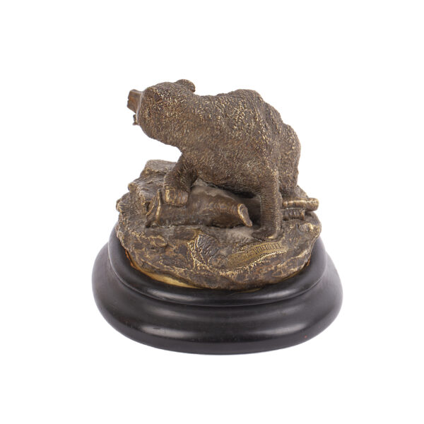 Lot 0004 <br/>A Russian bronze composition "Bear in brushwood" <br/>Estimate: 12000-14000€ - Image 3