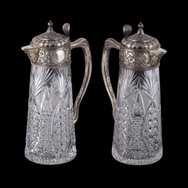 Lot 0050 <br/>A pair of silver-gilt and cut-crystal Art Nouveau style decanters, N. Kemper <br/>Estimate: 8000-10000€