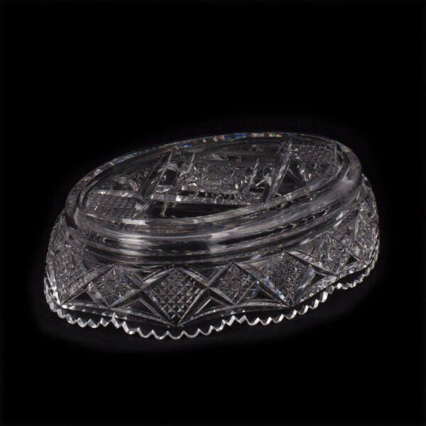 Lot 0051 <br/>An impressive Faberge silver-gilt and cut-crystal fruit bowl <br/>Estimate: 8000-12000€ - Image 5