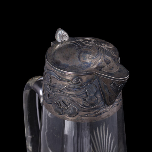 Lot 0052 <br/>An elegant Russian art nouveau style silver-gilt and cut glass decanter <br/>Estimate: 3000-3500€ - Image 3