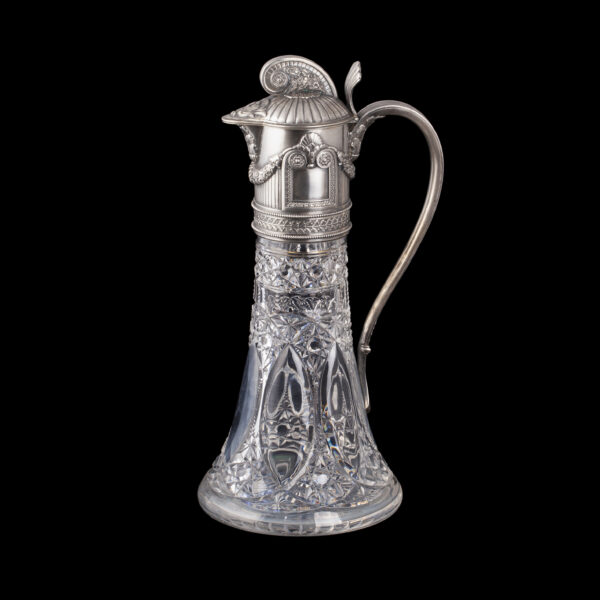 Lot 0054 <br/>A massive Faberge silver-gilt and cut-crystal decanter in neoclassical style <br/>Estimate: 25000-35000€