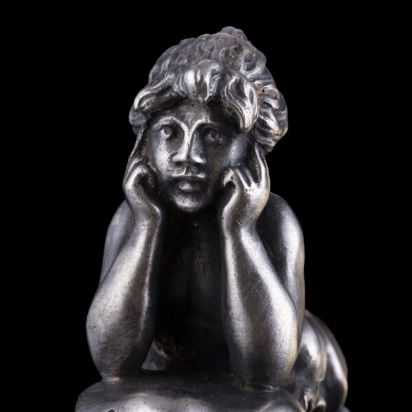 Lot 0057 <br/>A rare Faberge art-nouveau style silver and cut crystal kovsh "Mermaid" <br/>Estimate: 25000-35000€ - Image 6