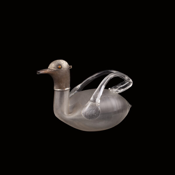 Lot 0058 <br/>An interesting Russian decanter in the shape of a duck <br/>Estimate: 12000-15000€