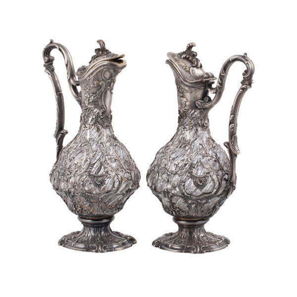 Lot 0060 <br/>An impressive Faberge silver-gilt and cut glass pair of decanters <br/>Estimate: 35000-45000€ - Image 7