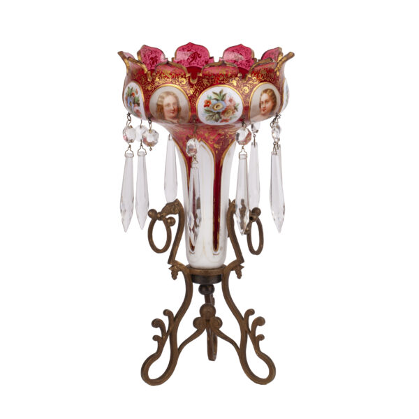 Lot 0090 <br/>19th-century Bohemian ruby glass lustre with enamelled portraits and prismatic droppers <br/>Estimate: 500-600€