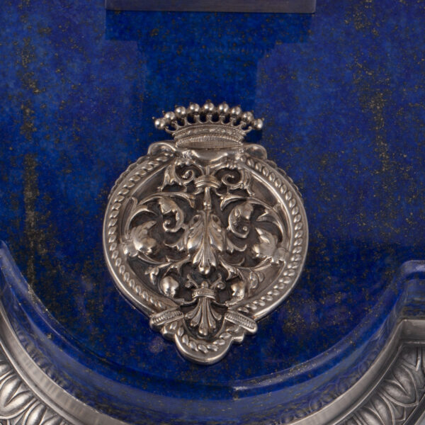 Lot 0098 <br/>An impressive Faberge cast silver and lapis lazuli composition <br/>Estimate: 20000-25000€ - Image 2