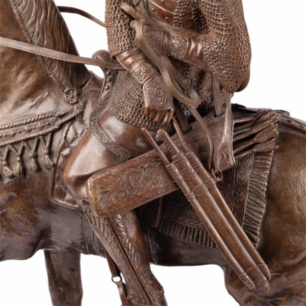 Lot 0009 <br/>A very rare Russian bronze composition ”Russian Knight – Vityaz” <br/>Estimate: 35000-45000€ - Image 10