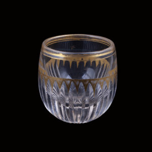 Lot 0144 <br/>Russian Glass Vodka Tumbler with a Gold Rim "Nevaliashka" <br/>Estimate: 400-600€