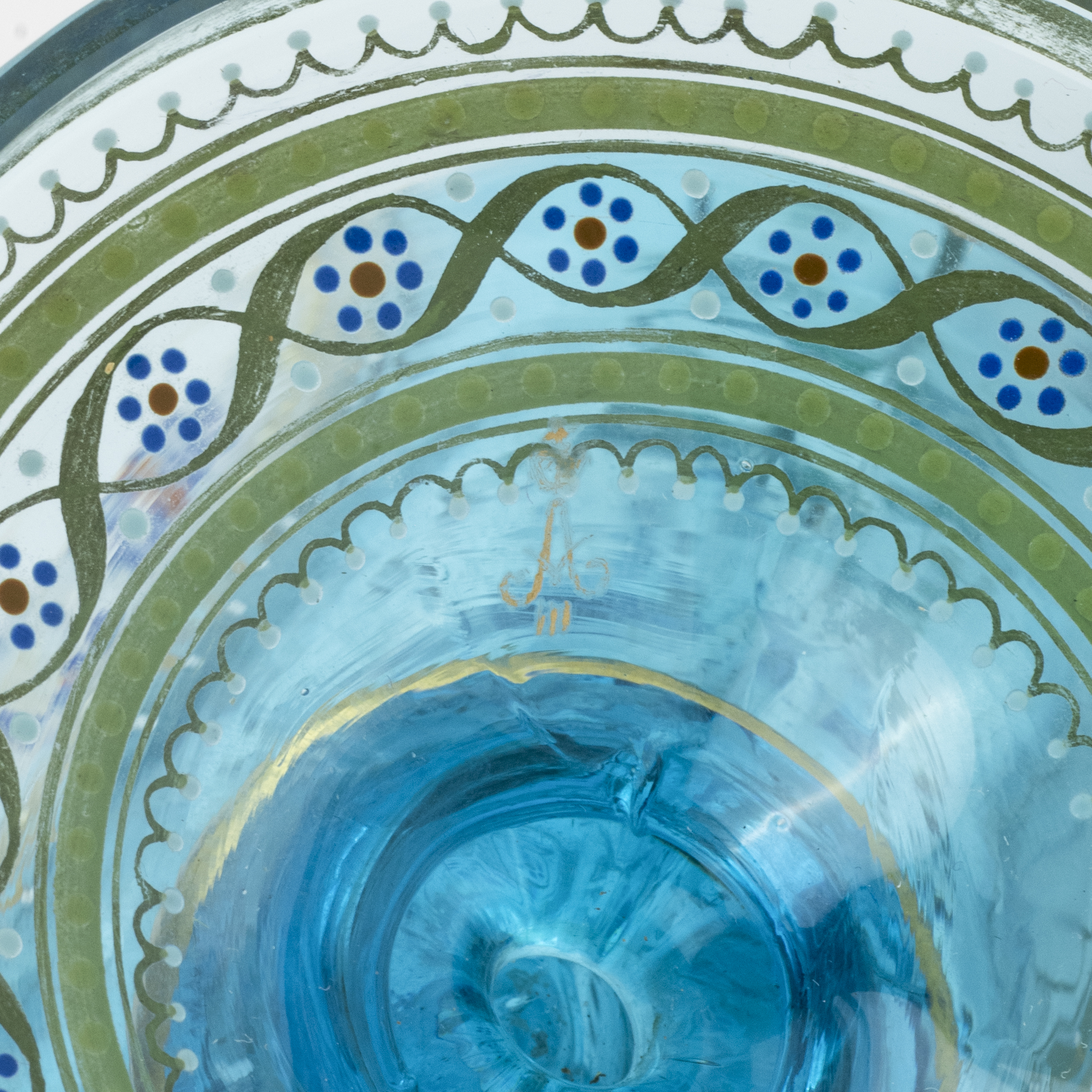 Lot 0145 <br/>Imperial Glass Manufactory. Jug in the form of a kumanets (kalach) by Ivan Murinov <br/>Estimate: 12000-15000€ - Image 3