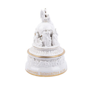 Lot 0159 <br/>Russian Porcelain Figure Replicating the Millennium of Russia monument in Novgorod <br/>Estimate: 50-100€