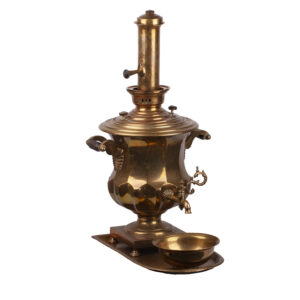 Lot 0193 <br/>Samovar with Tray and Waste Bowl <br/>Estimate: 1000-1200€