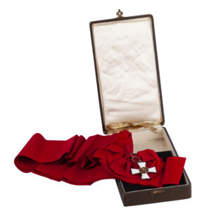 Lot 0210 <br/>Order of the Lion of Finland in a Box <br/>Estimate: 300-400€