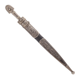 Lot 0230 <br/>Antique Caucasian Dagger from Vladikavkaz, Early 20th Century – Osman Omarov <br/>Estimate: 1200-1500€