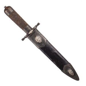 Lot 0234 <br/>A Large Imperial Russian Hunting Dagger <br/>Estimate: 4500-6000€